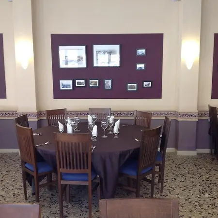Guest house Fonda Montserrat 2*